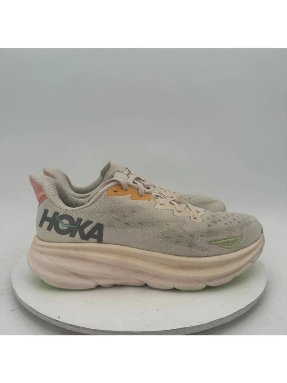 Hoka One One Clifton 9 Women Size 9B 1127896-VLS Vanilla Astral Running Shoes